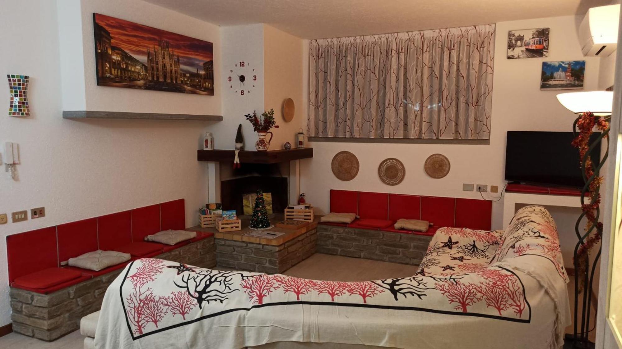 Lukas Home Con Il Cuore Appartamento 3 Camere Al Piano Terra E Appartamento 1 Camera In Taverna Merone Екстериор снимка